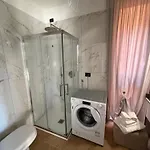 Ugolini 아파트